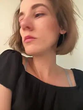 Kamorana online show from 04.17.26