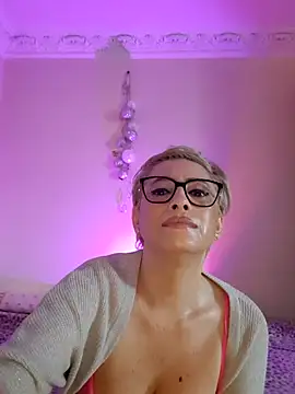 LunaBlaise online show from 05.19.26