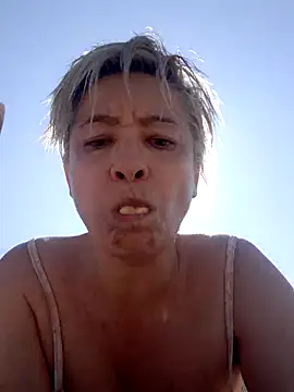 Snapshot of LunaBlaise chatting on 06.05.26 LunaBlaise online show from 06.05.26