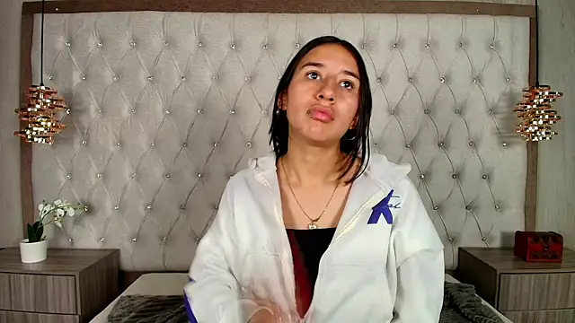 Snapshot of LilyRossi_ chatting on 05.22.26 LilyRossi online show from 05.22.26