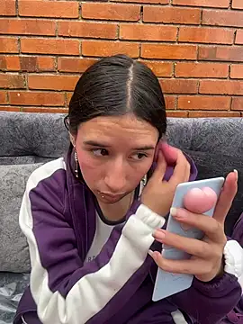 LilyRossi  online show from 07.14.26