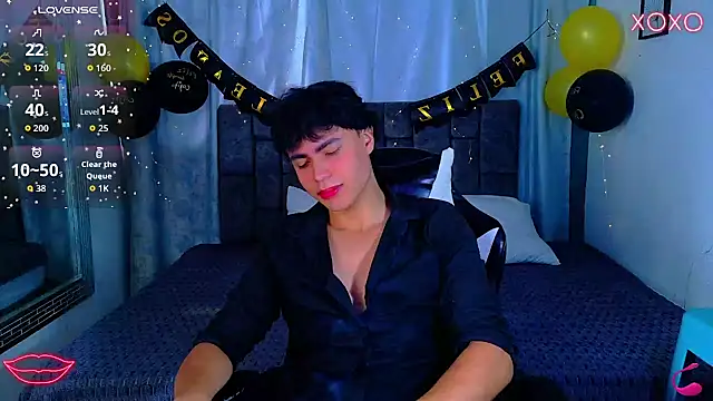 Snapshot of Dantekent chatting on 07.16.26 Dantekent online show from 07.16.26