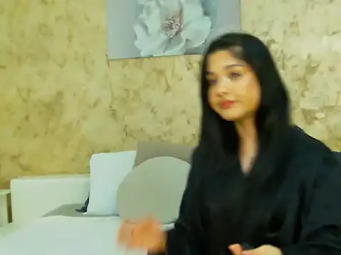 Snapshot of MissNaomiBelle chatting on 05.14.26 MissNaomiBelle online show from 05.14.26