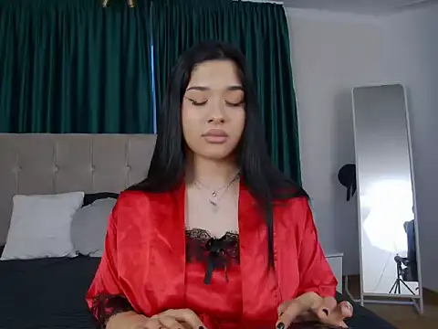Snapshot of MissNaomiBelle chatting on 06.06.26 MissNaomiBelle online show from 06.06.26