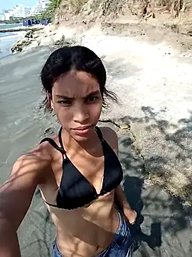 ginevere 20 online show from 03.04.26