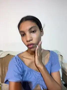 Snapshot of ginevere_20 chatting on 07.18.26 ginevere 20 online show from 07.18.26