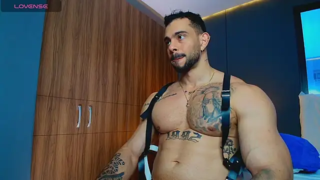 Snapshot of massimo_visconti chatting on 06.28.26 massimo visconti online show from 06.28.26