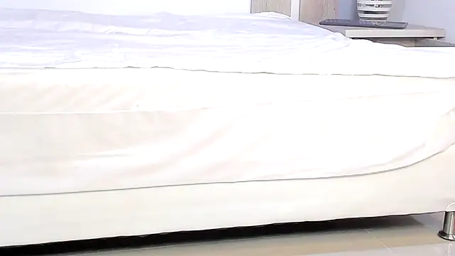 EmilySearss online show from 04.01.26