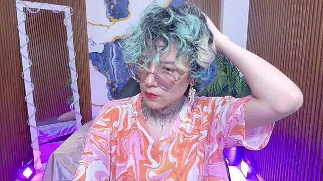 Lyra tay online show from 06.05.26