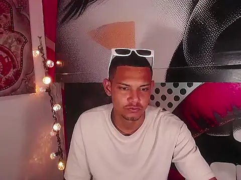 Snapshot of MarioChams chatting on 03.04.26 MarioChams online show from 03.04.26