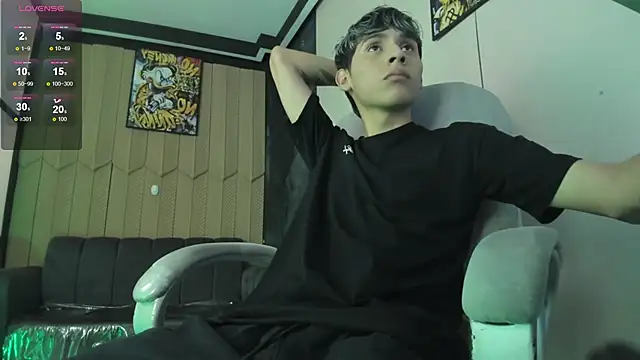 Snapshot of DeilanWolf chatting on 03.04.26 DeilanWolf online show from 03.04.26