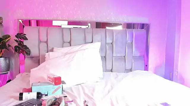 PaulinaLopez  online show from 03.28.26