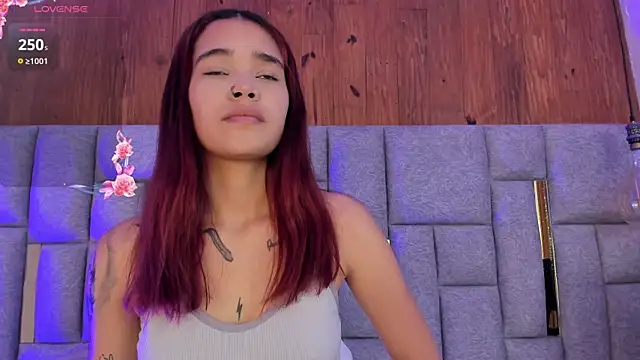 camilaa smith  online show from 04.18.26