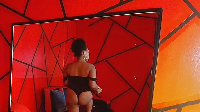 Pamela Cortezz online show from 04.12.26