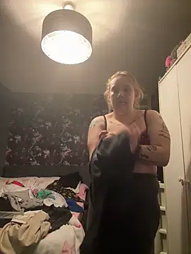 SassieBlondie online show from 03.05.26