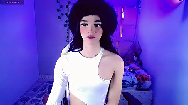 Sophiaa doll  online show from 05.30.26