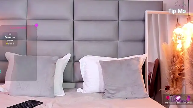 miss-ross online show from 03.16.26