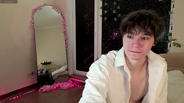 AnthonyCuutie online show from 03.29.26