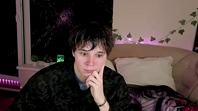 AnthonyCuutie online show from 04.18.26