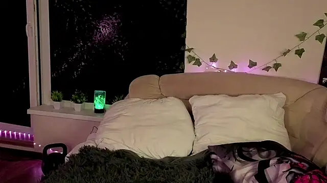 AnthonyCuutie online show from 04.18.26