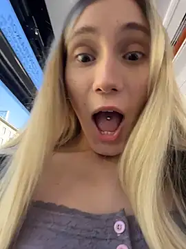 Pink Kiss online show from 06.25.26