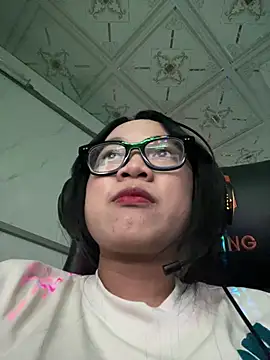 Snapshot of Leeeeiu chatting on 06.02.26 Leeeeiu online show from 06.02.26