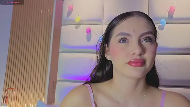 Megaan Rousee online show from 04.19.26