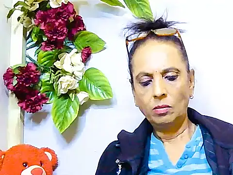 Hot queen58 online show from 06.02.26