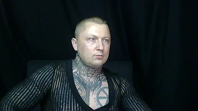 Snapshot of devilWithTats chatting on 04.29.26 devilWithTats online show from 04.29.26