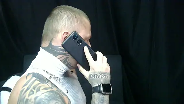 Snapshot of devilWithTats chatting on 04.30.26 devilWithTats online show from 04.30.26