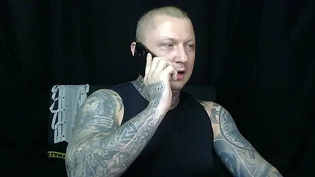 Snapshot of devilWithTats chatting on 05.12.26 devilWithTats online show from 05.12.26