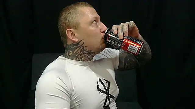 Snapshot of devilWithTats chatting on 05.23.26 devilWithTats online show from 05.23.26