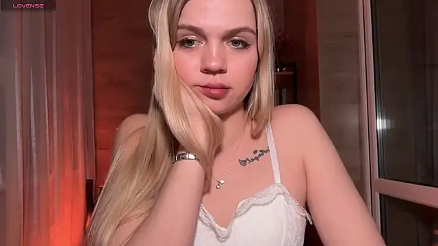 AlexaDeviliciouss online show from 05.28.26
