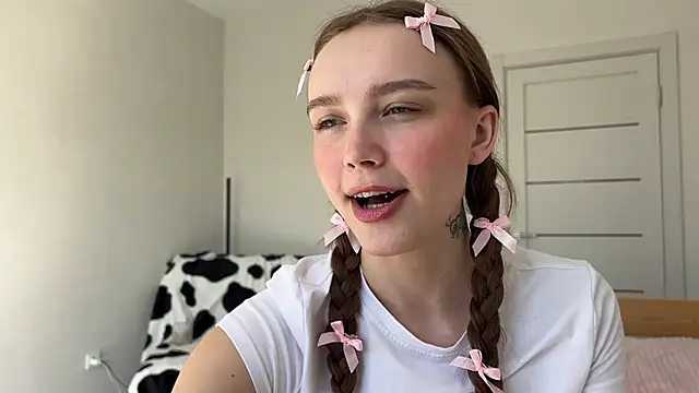 Lolatatee online show from 03.13.26