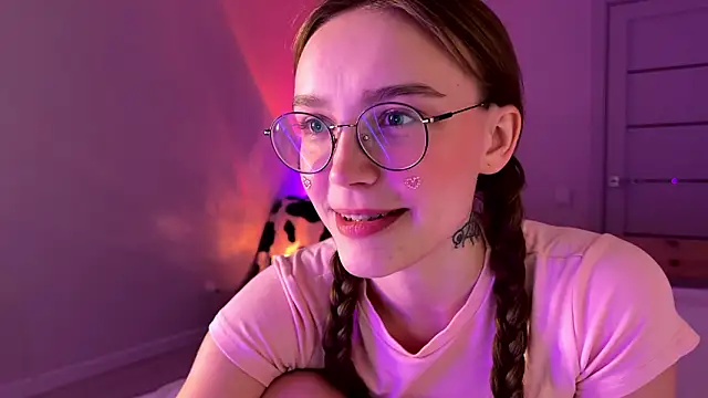 Lolatatee online show from 03.16.26