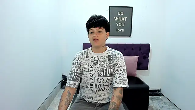 TomBoy Natali online show from 04.18.26