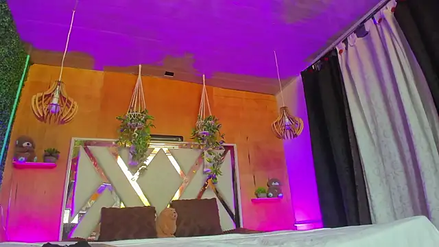 Snapshot of valery_delux chatting on 03.04.26 valery delux online show from 03.04.26