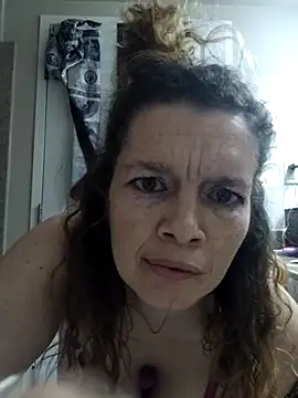 Snapshot of VelvetRae chatting on 03.01.26 VelvetRae online show from 03.01.26