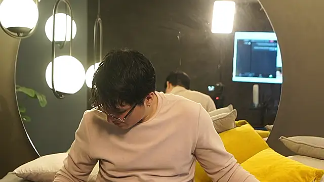 Mia and Belmonth online show from 03.24.26