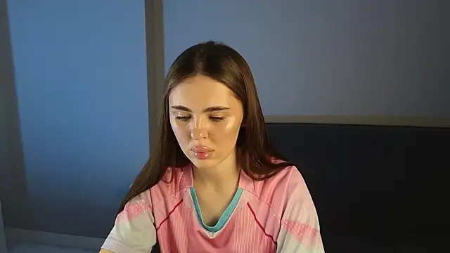 Snapshot of SheilaHigh chatting on 03.03.26 SheilaHigh online show from 03.03.26