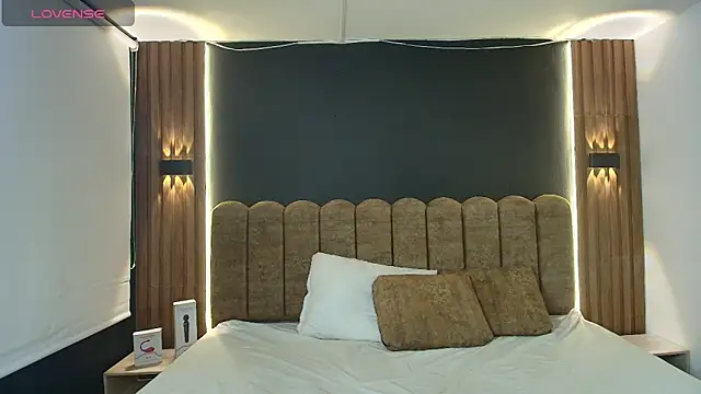 AmbarLee  online show from 03.18.26