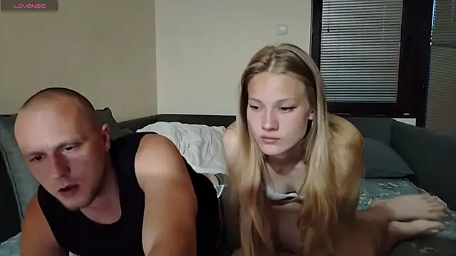 lion and kittyy online show from 06.04.26