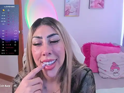 Snapshot of Martina_robertss chatting on 06.24.26 Martina robertss online show from 06.24.26