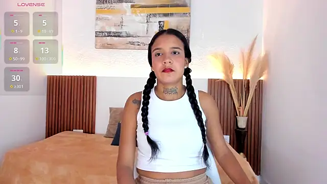 Tiana Glow2 online show from 06.02.26