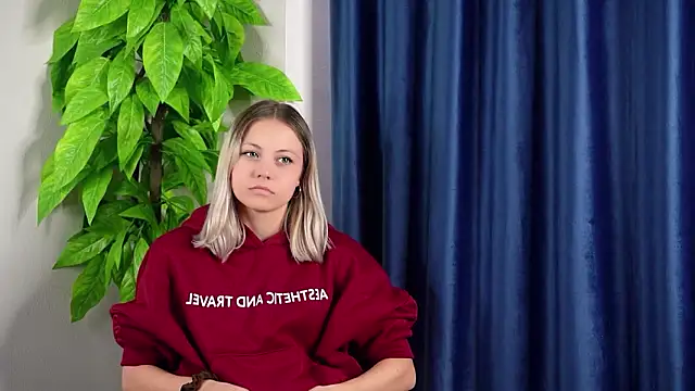 Snapshot of VeniceMoock chatting on 03.04.26 VeniceMoock online show from 03.04.26