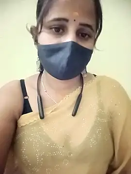 Snapshot of Tamil_Rani- chatting on 04.28.26 Tamil Rani- online show from 04.28.26