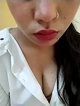 Snapshot of Bhawika-Kashap chatting on 05.23.26 Bhawika-Kashap online show from 05.23.26