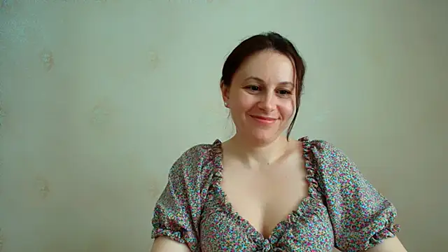 Snapshot of Inessa_beauty chatting on 05.04.26 Inessa beauty online show from 05.04.26