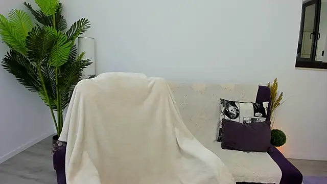 Snapshot of Karinna_Shine chatting on 03.03.26 Karinna Shine online show from 03.03.26