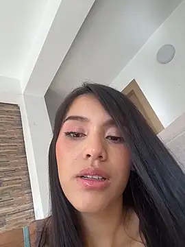 Mia-villalobos online show from 03.28.26